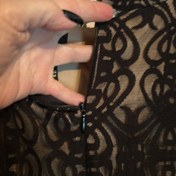 Amazing lace dress by forever 21 - Picture 7 of 11